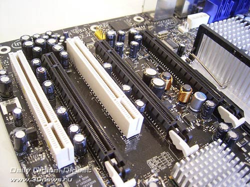 Intel D975XBX2   i975X